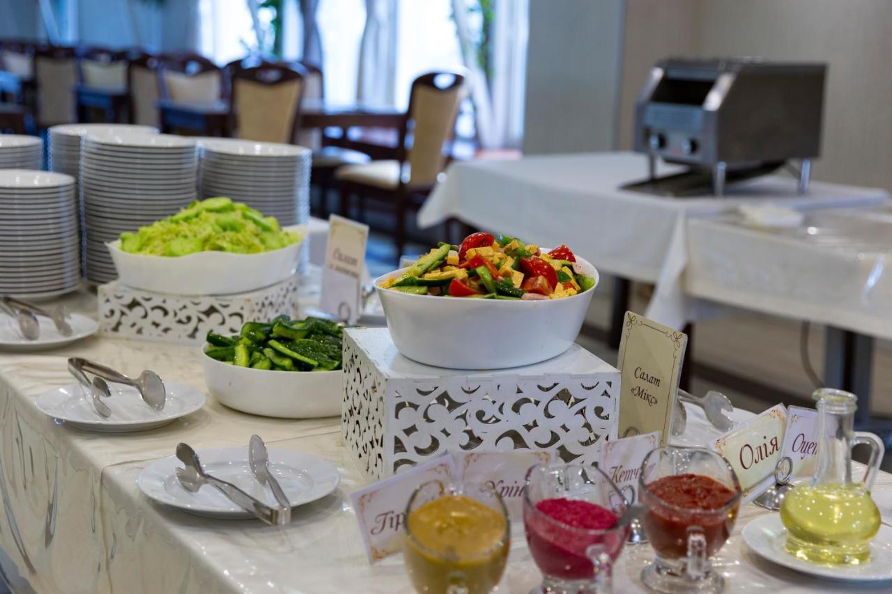 Truskavets 365 Hotel Luaran gambar
